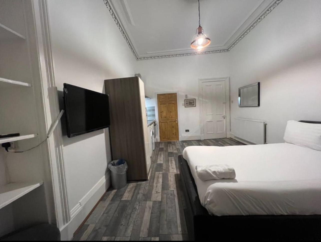 Queens Park Studio Glasgow Bagian luar foto